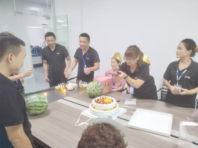 宝运莱导热生日会现场|时光隽永,回忆绵长,宝运莱导热以生日之名,共筑美好时光